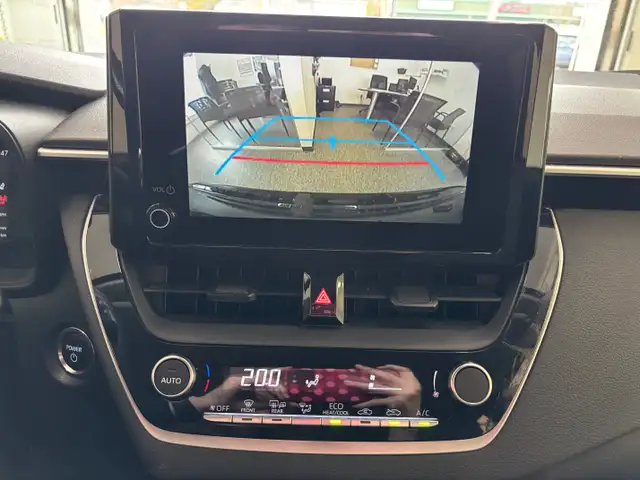 2023 Toyota Corolla Hybrid LE - Photo 18