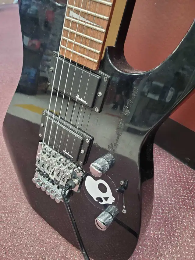 Jackson Black Electric Guitar - Photo 4