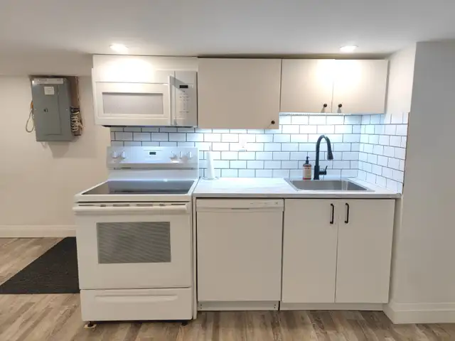 $1395/mo Basement Unit Includes All Utilities - King & Sherman - Photo 2