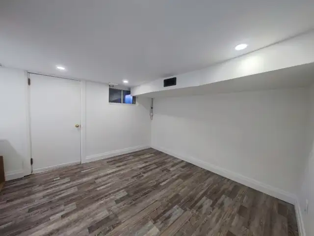 $1395/mo Basement Unit Includes All Utilities - King & Sherman - Photo 6