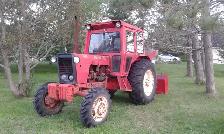 1978 Belarus 520 Tractor, 4 Wheel Drive, with 7’ Snow Blower