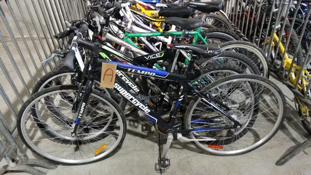 USED BIKE SALES & BIKE REPAIRS WITH FREE ESTIMATES MISSISSAUGA! - Photo 4