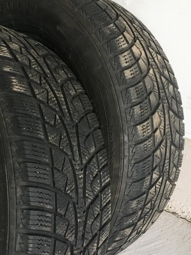 Free Pair of Used Tires 205/60R16 - Photo 3