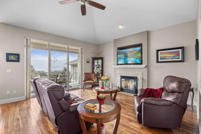 $979,900 55 Community Lake View - Photo 2