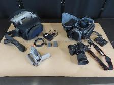 CANON ZR100 Mini DV Digital Video Recorder w/ Charger  battery