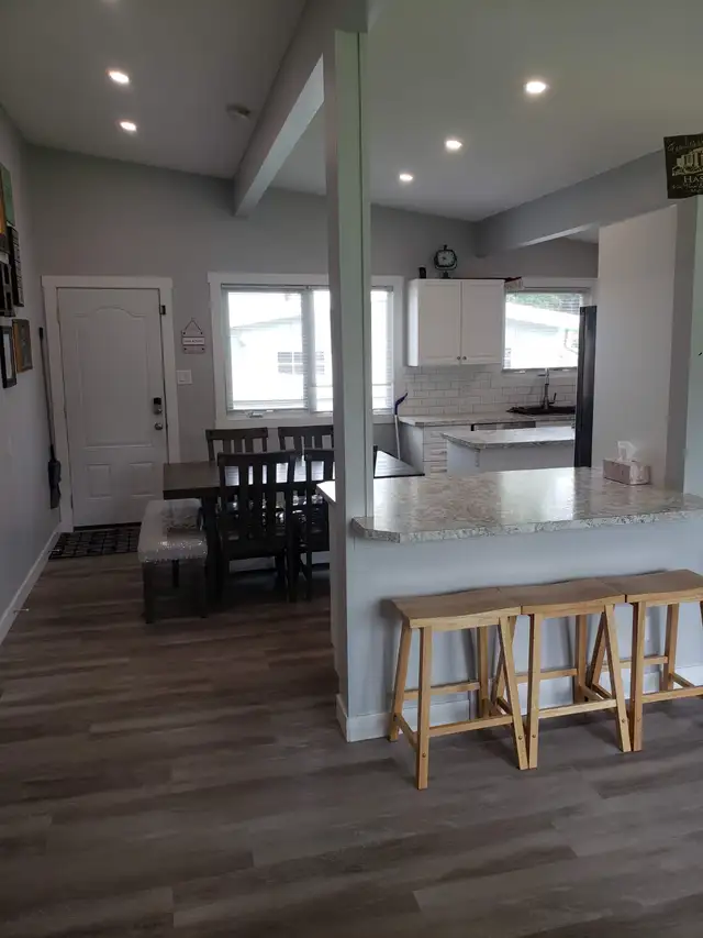 6 Bedroom House for Sale - Photo 7