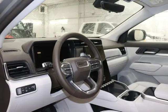 2026 GMC Terrain Denali - Photo 15