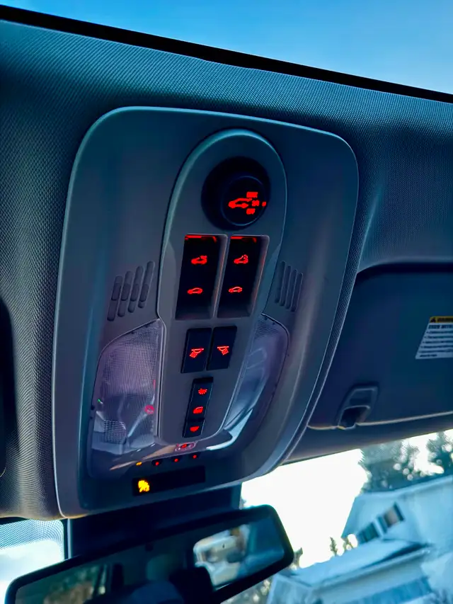 2017 GMC Terrain SLT 3.6L V6 AWD (Low kms) - Photo 5