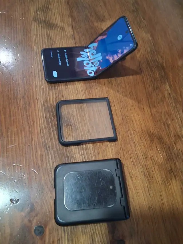 Motorola Razor Flip 2025 256gb - Photo 5