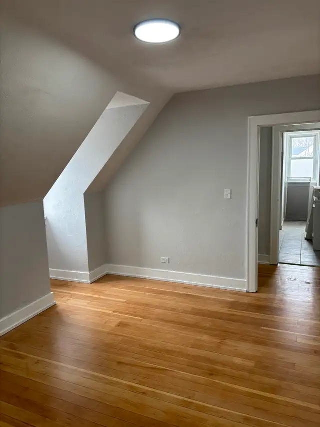 256 Pim St 1 Bedroom Apartment Available May 1st
