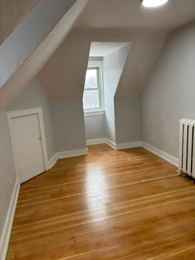256 Pim St 1 Bedroom Apartment Available May 1st - Photo 5
