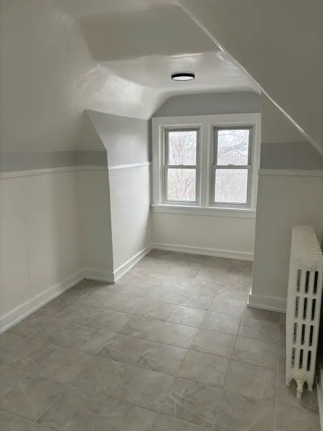 256 Pim St 1 Bedroom Apartment Available May 1st - Photo 9