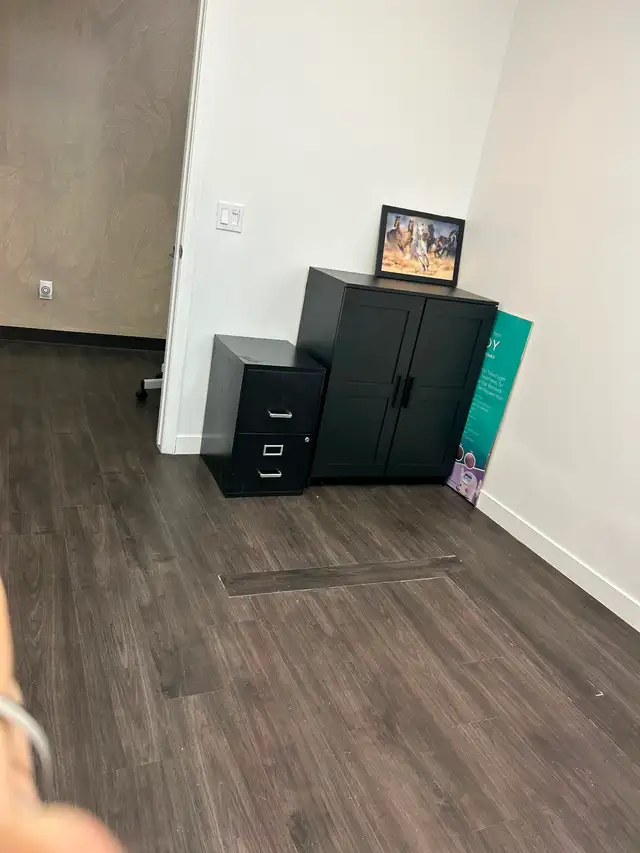 Private room for rent in busy spa ( near south common) - Photo 2