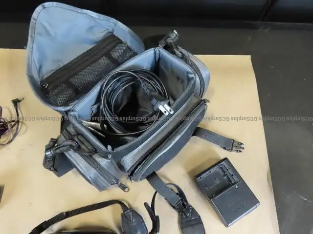 Sony A350 Digital SLR Camera 14.2 MP Model DSLR-A350  f3.5-5.6 1 - Photo 8