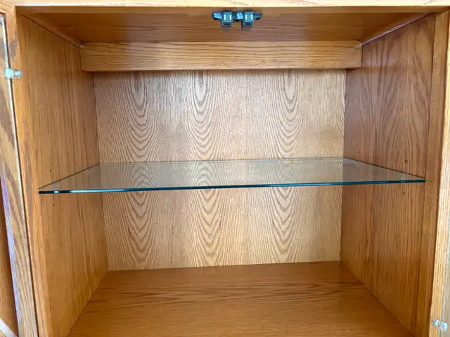 Solid wood wall unit/bookshelf/display case - Photo 4