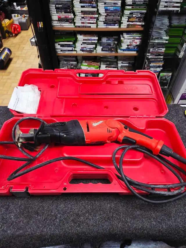 Scie alternative électrique