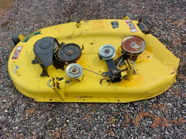 PARTING OUT JOHN DEERE L111 - Photo 6