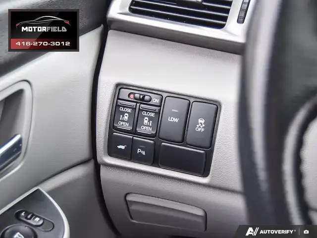 2016 Honda Odyssey EX-L w/ Navi Accident Free, Sunroof, Loaded - Photo 27