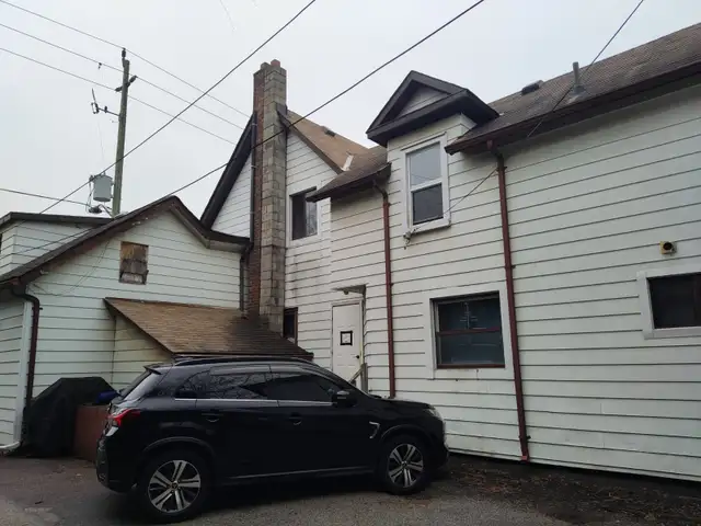 One bedroom apartment 16th Markham ALL INCLUSIVE