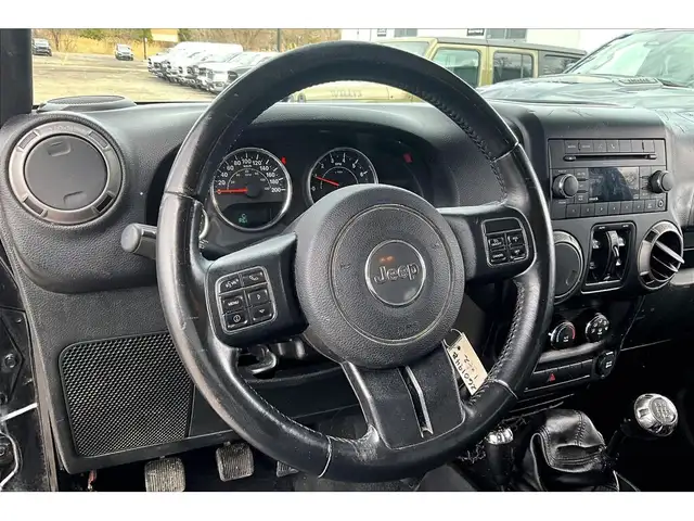 2016 Jeep WRANGLER UNLIMITED Sport 4Dr | 6Spd Manual | AS IS | 4 - Photo 12