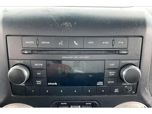 2016 Jeep WRANGLER UNLIMITED Sport 4Dr | 6Spd Manual | AS IS | 4 - Photo 20