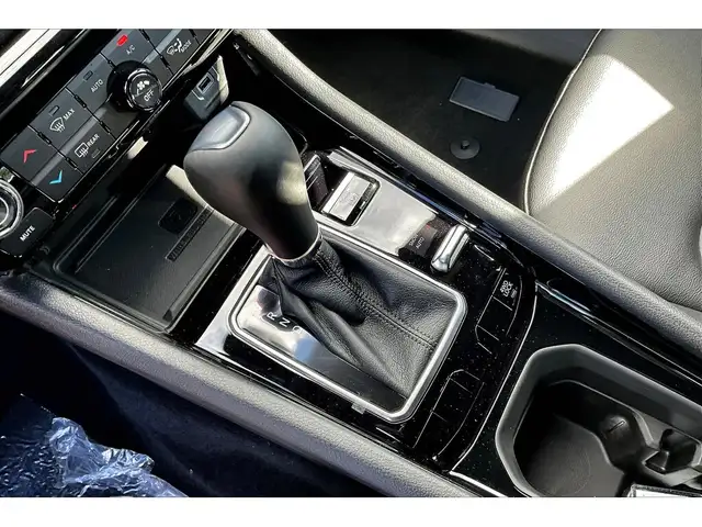 2025 Jeep Compass ALTITUDE | Sun & Sound | Driver Assist & Conv - Photo 8