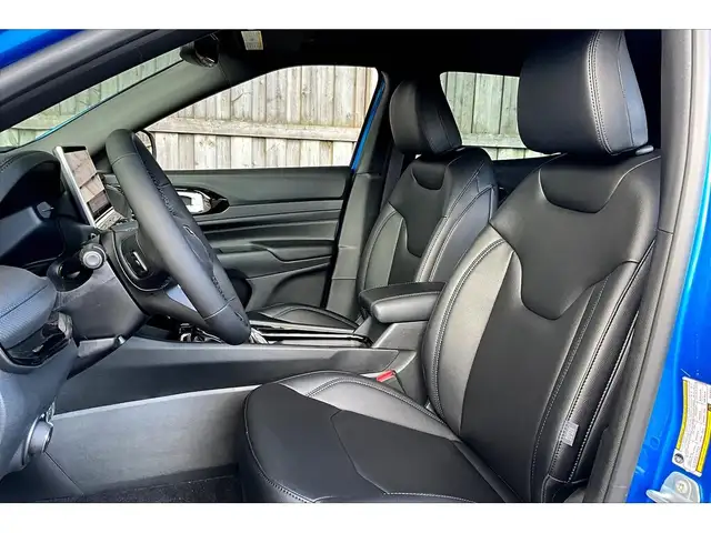 2025 Jeep Compass ALTITUDE | Sun & Sound | Driver Assist & Conv - Photo 9