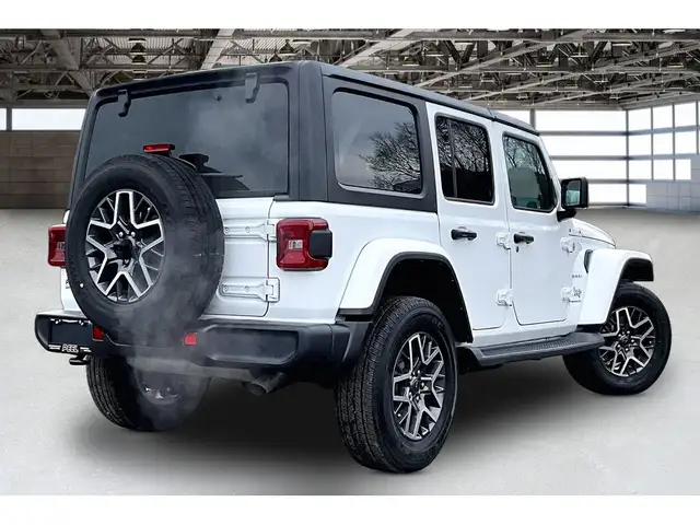 2024 Jeep Wrangler Sahara 4Dr V6 | 12.3\' Screen | Side Steps | - Photo 2
