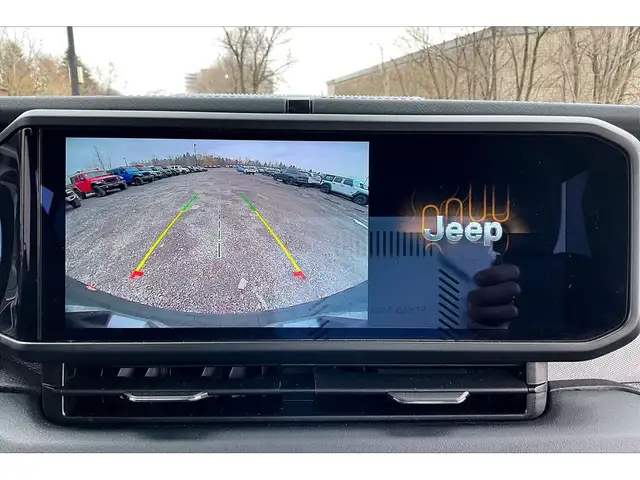 2024 Jeep Wrangler Sahara 4Dr V6 | 12.3\' Screen | Side Steps | - Photo 21