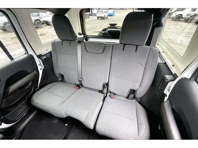 2024 Jeep Wrangler Sahara 4Dr V6 | 12.3\' Screen | Side Steps | - Photo 26