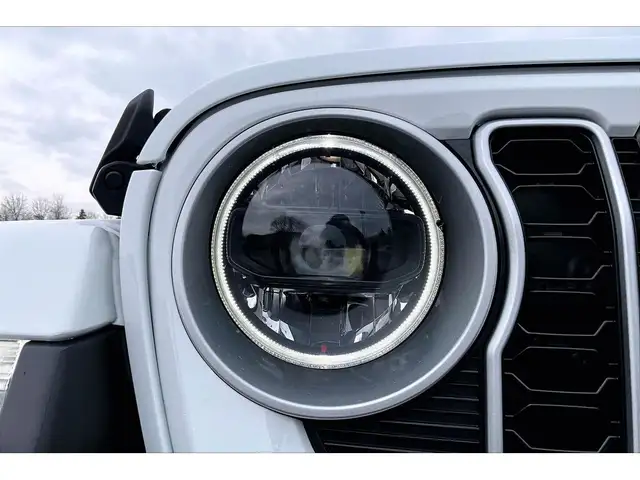 2024 Jeep Wrangler Sahara 4Dr V6 | 12.3\' Screen | Side Steps | - Photo 30