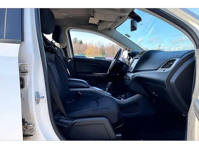 2014 Dodge Journey Limited 7Seat | AS IS | FWD - Photo 7