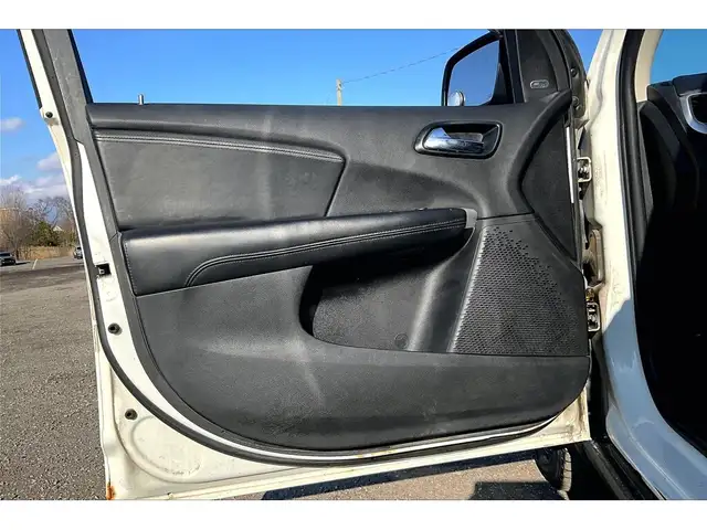 2014 Dodge Journey Limited 7Seat | AS IS | FWD - Photo 18