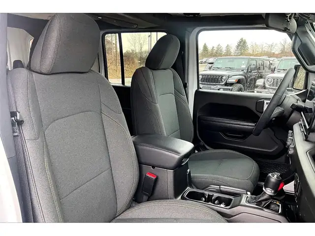 2025 Jeep Wrangler Willys 4Dr V6 | Heated Seats | Safety Group | - Photo 7