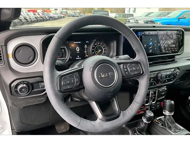 2025 Jeep Wrangler Willys 4Dr V6 | Heated Seats | Safety Group | - Photo 13