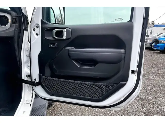 2025 Jeep Wrangler Willys 4Dr V6 | Heated Seats | Safety Group | - Photo 19