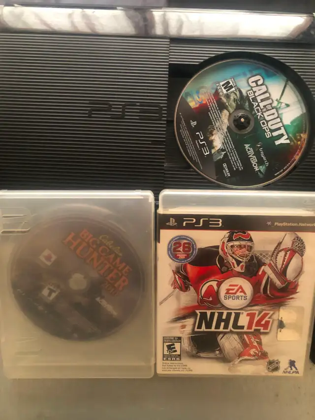 PS3 Super-Slim 500G storage, 2remotes 3games and accessories for - Photo 4