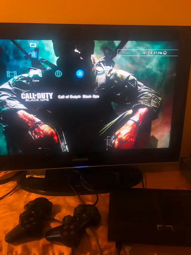 PS3 Super-Slim 500G storage, 2remotes 3games and accessories for - Photo 7