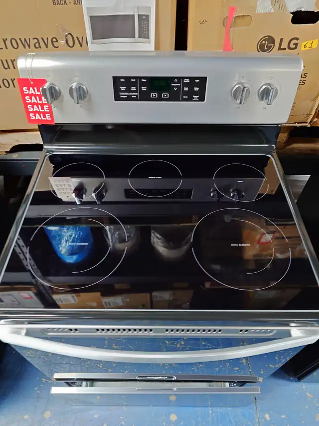 Whirlpool '30' Stainless Steel Freestanding Electric Range - Photo 4