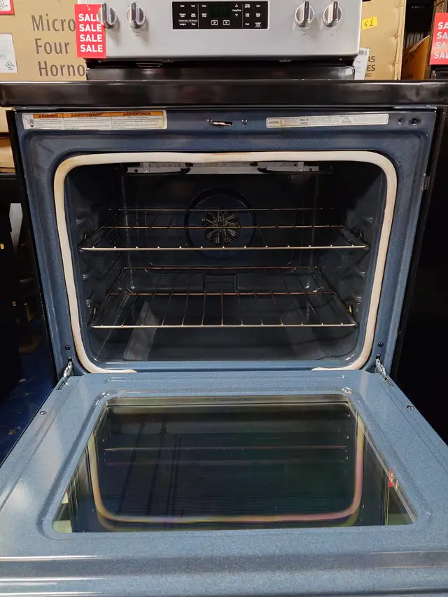 Whirlpool '30' Stainless Steel Freestanding Electric Range - Photo 7