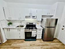 31/2 NEAR PARC LA FONTAINE 1370$/ (438) 873 - 8708