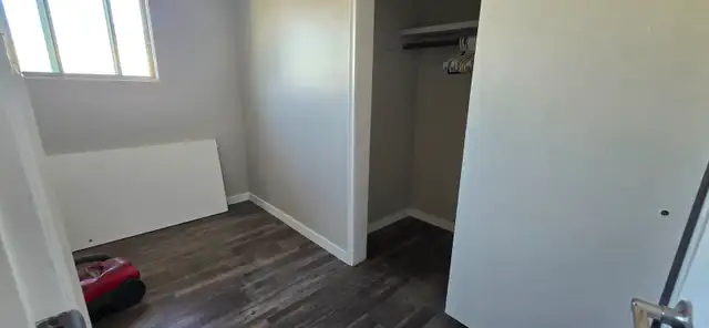 2 bedroom   den, upstairs balcony unit - Photo 7