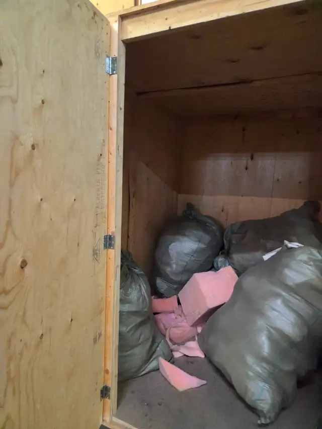 Wooden Storage Vaults - Containers 7.5' x 7.5' x 7.5' - Photo 3