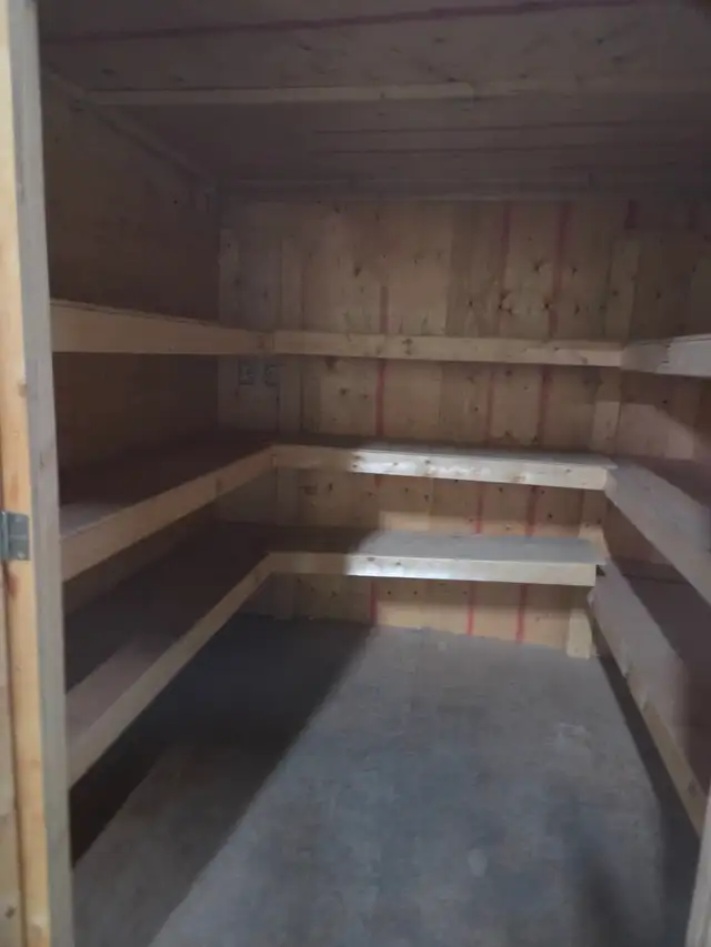 Wooden Storage Vaults - Containers 7.5' x 7.5' x 7.5' - Photo 7