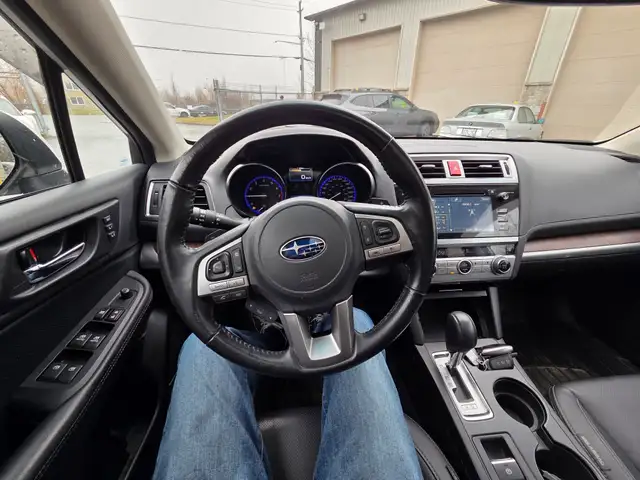 2016 Subaru Outback - Clean Carfax, fully loaded, ready to go! - Photo 7