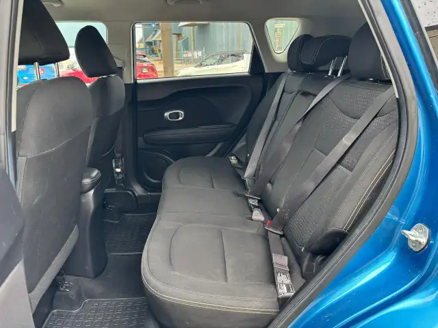 2015 Kia Soul EX - Photo 13
