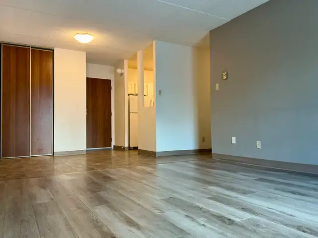 2-Bedroom Apartment Suite in St Vital Available June 1st