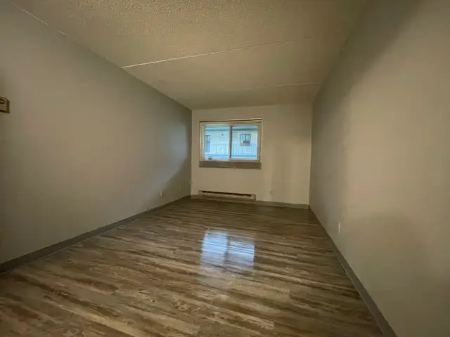 2-Bedroom Apartment Suite in St Vital Available June 1st - Photo 5