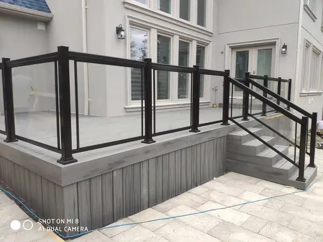 Professional on composite decks - Photo 2