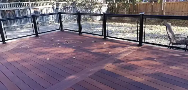 Professional on composite decks - Photo 9